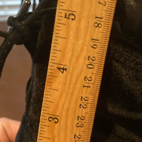 Ladies Size 8.5 Libby Edelman “Justine” Black 3 1/2” Bootie With Soft Satin Feel - Picture 15 of 17